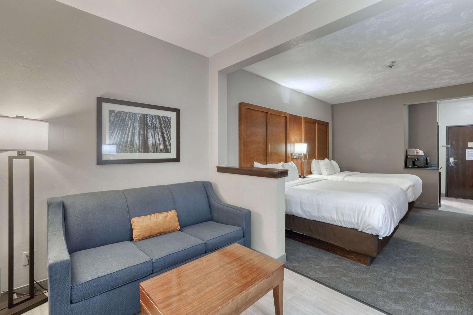 Comfort Suites Appleton Airport Exterior foto